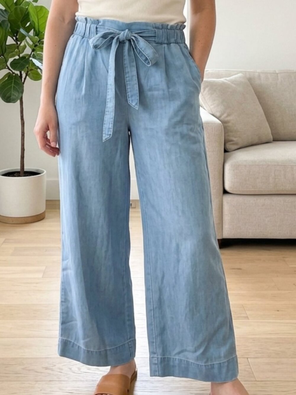 H&M &Denim Woman's Light Wash Wide Leg Paperbag Waist Tie Belt Pants Size 8